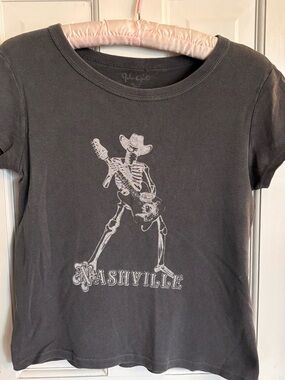 Brandy Melville John Galt Nashville Skeleton Graphic Gray T-shirt Cropped OS